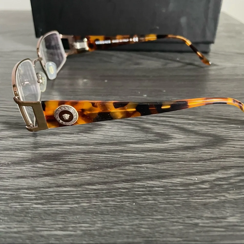Versace authentic ve